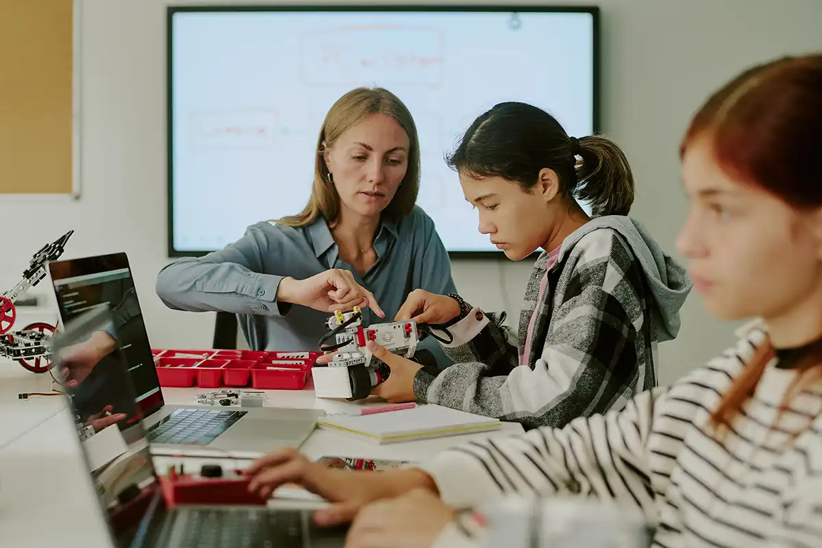 Noticias Educación STEAM: por qué es clave para el futuro de tus hijos