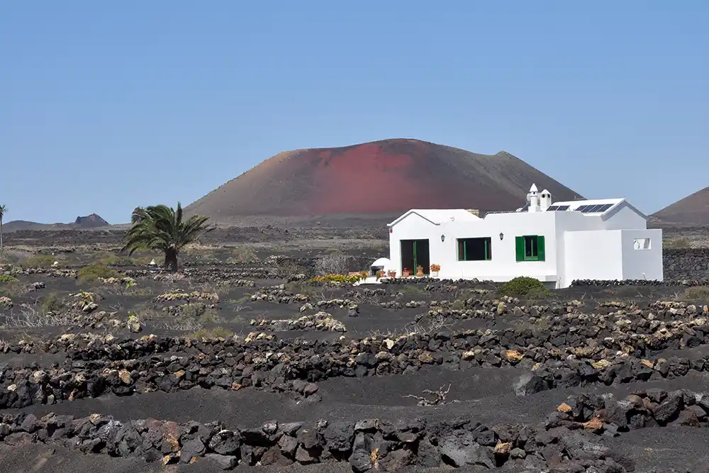 Lanzarote area Yaiza and Papagayo Holidays with children in Spain: 10 destinations by age (2026)